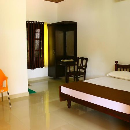 Baywatch Beach Resort Alappuzha Екстериор снимка